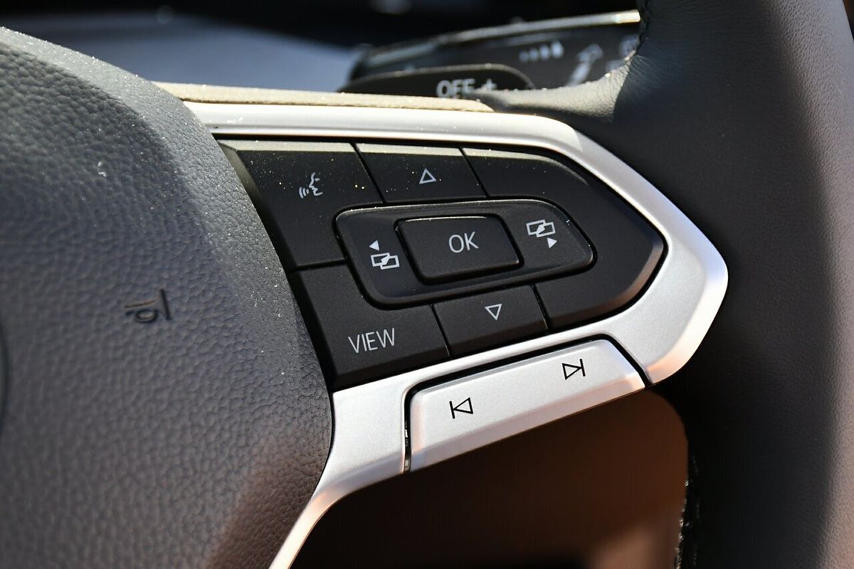 2024 Volkswagen Golf 110TSI Life 8