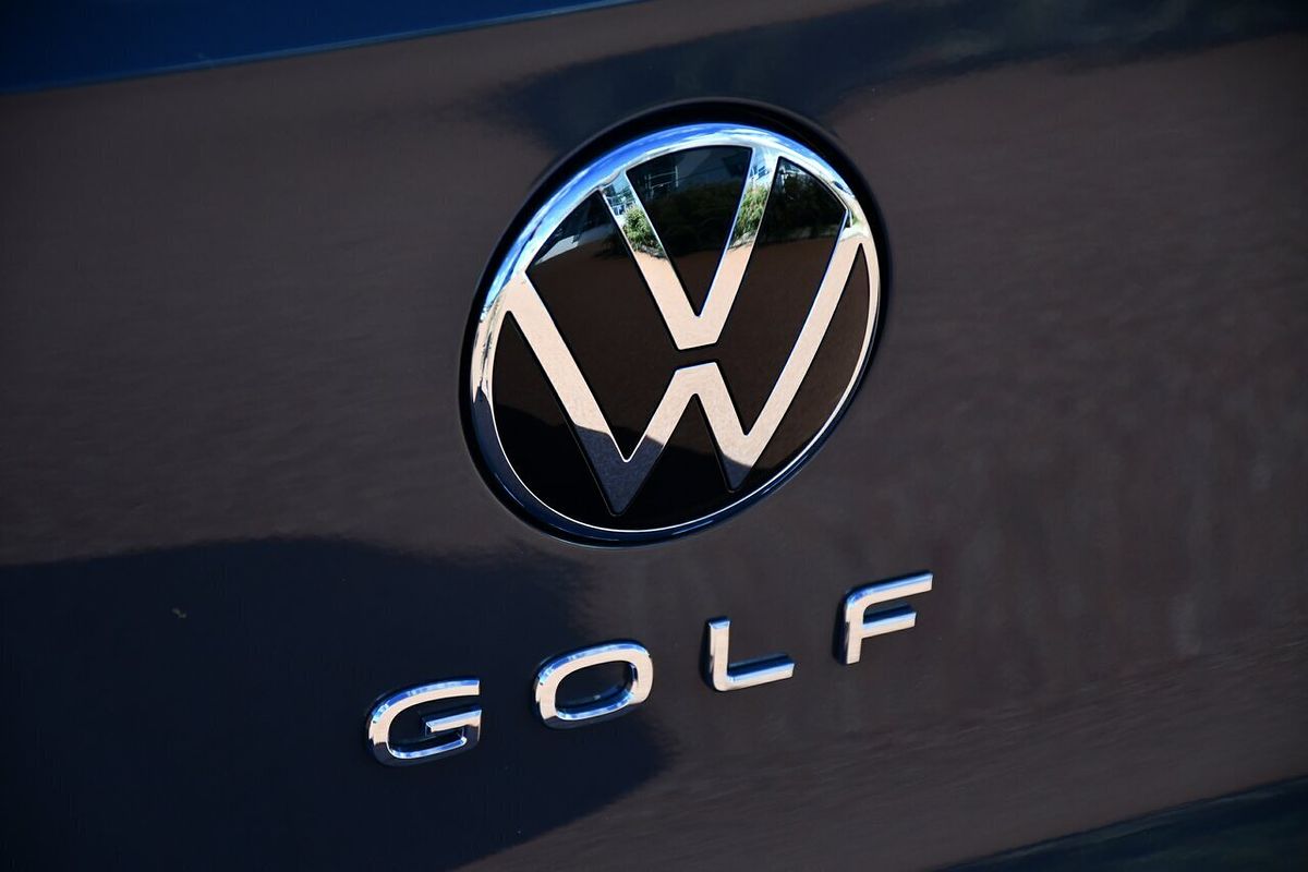 2024 Volkswagen Golf 110TSI Life 8