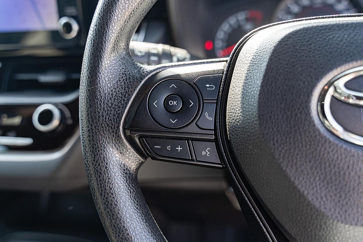 2018 Toyota Corolla Ascent Sport MZEA12R