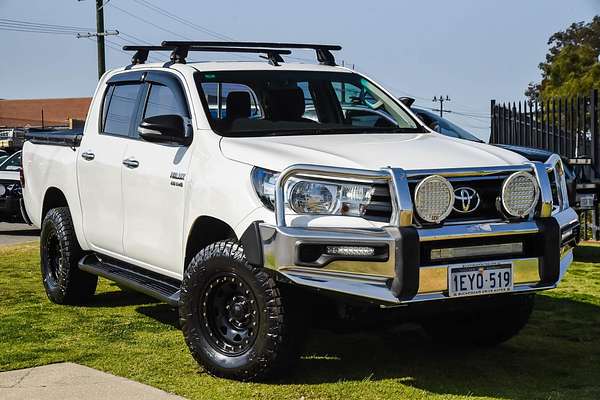 2015 Toyota Hilux SR GUN126R 4X4