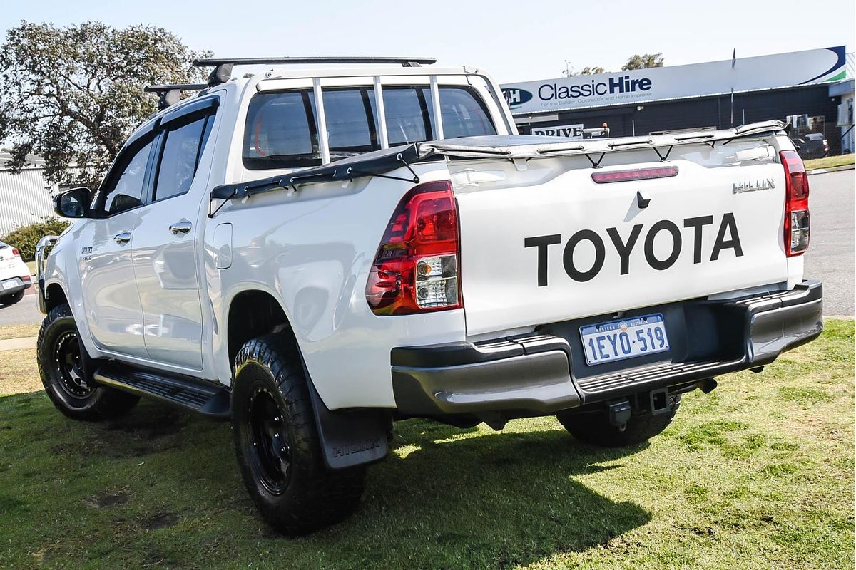 2015 Toyota Hilux SR GUN126R 4X4