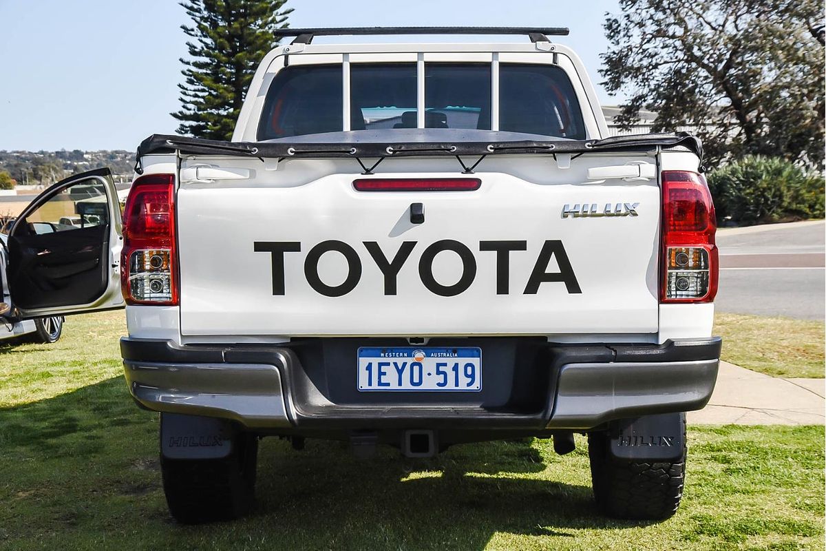 2015 Toyota Hilux SR GUN126R 4X4