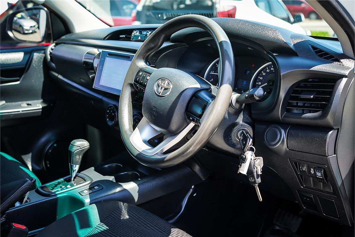 2018 Toyota Hilux SR GUN126R 4X4