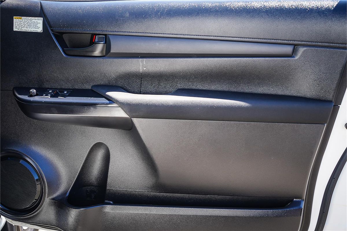 2018 Toyota Hilux SR GUN126R 4X4