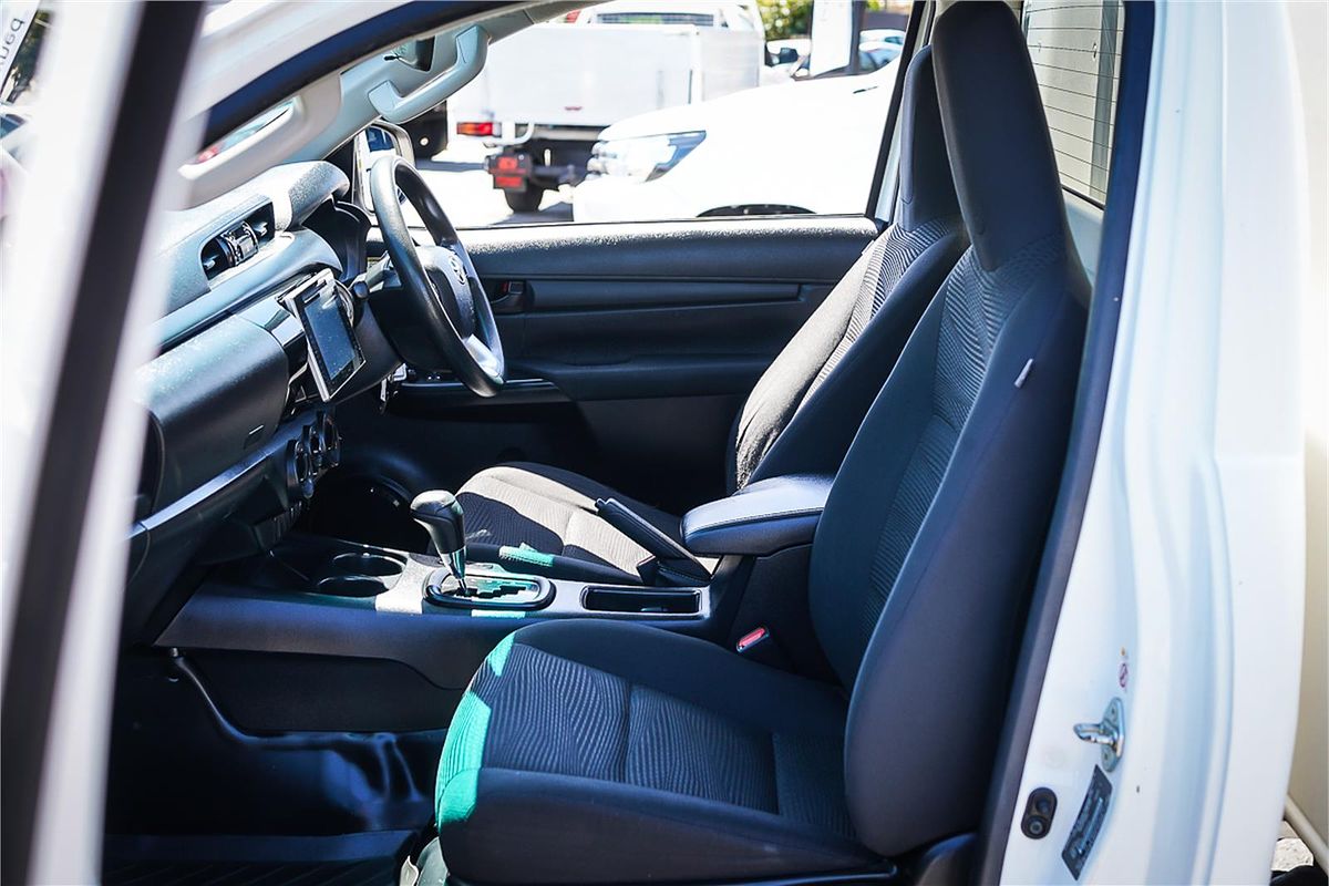2018 Toyota Hilux SR GUN126R 4X4