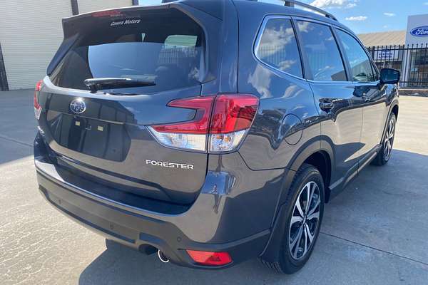 2024 Subaru Forester 2.5i Premium S5