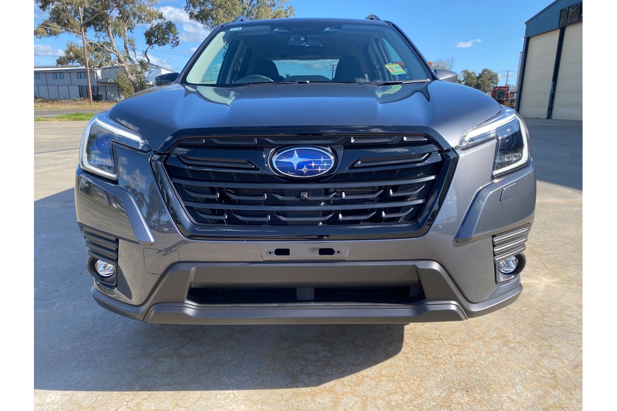 2024 Subaru Forester 2.5i Premium S5