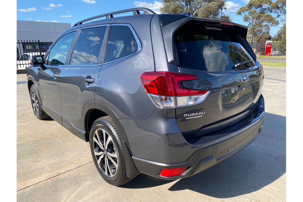 2024 Subaru Forester 2.5i Premium S5
