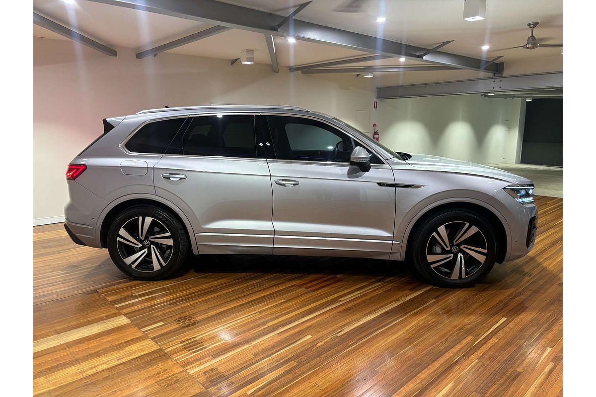 2022 Volkswagen Touareg 210TDI R-Line CR