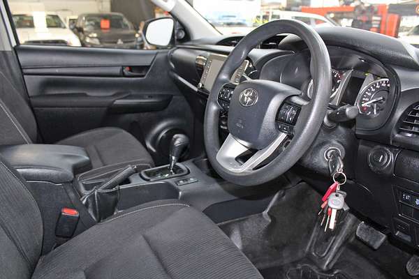 2020 Toyota Hilux SR GUN126R 4X4