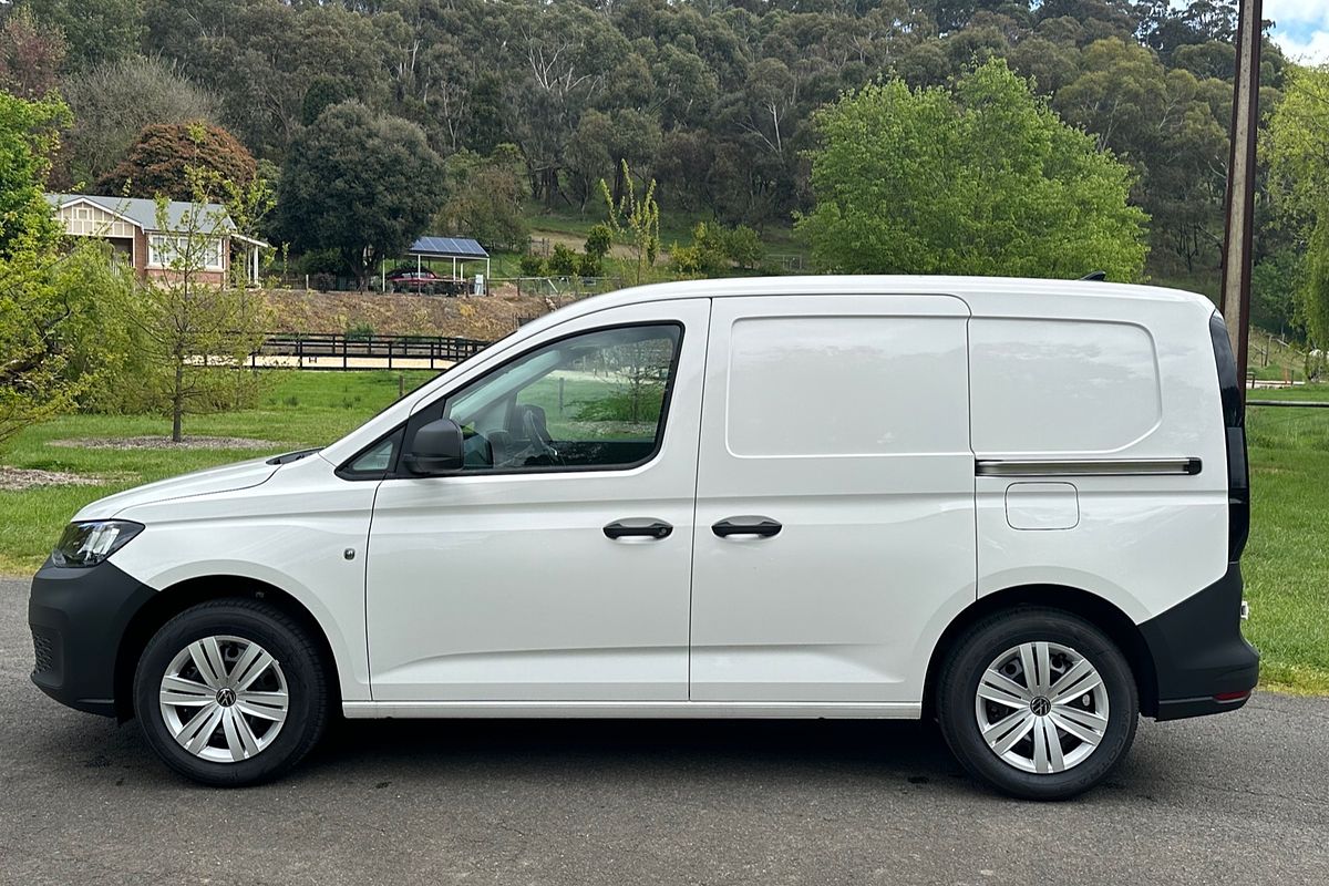 2024 Volkswagen Caddy TSI220 5