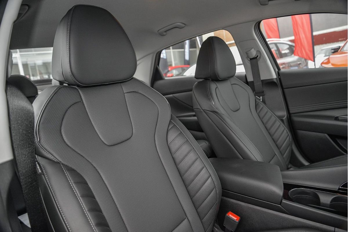 2024 Hyundai i30 Premium CN7.V2
