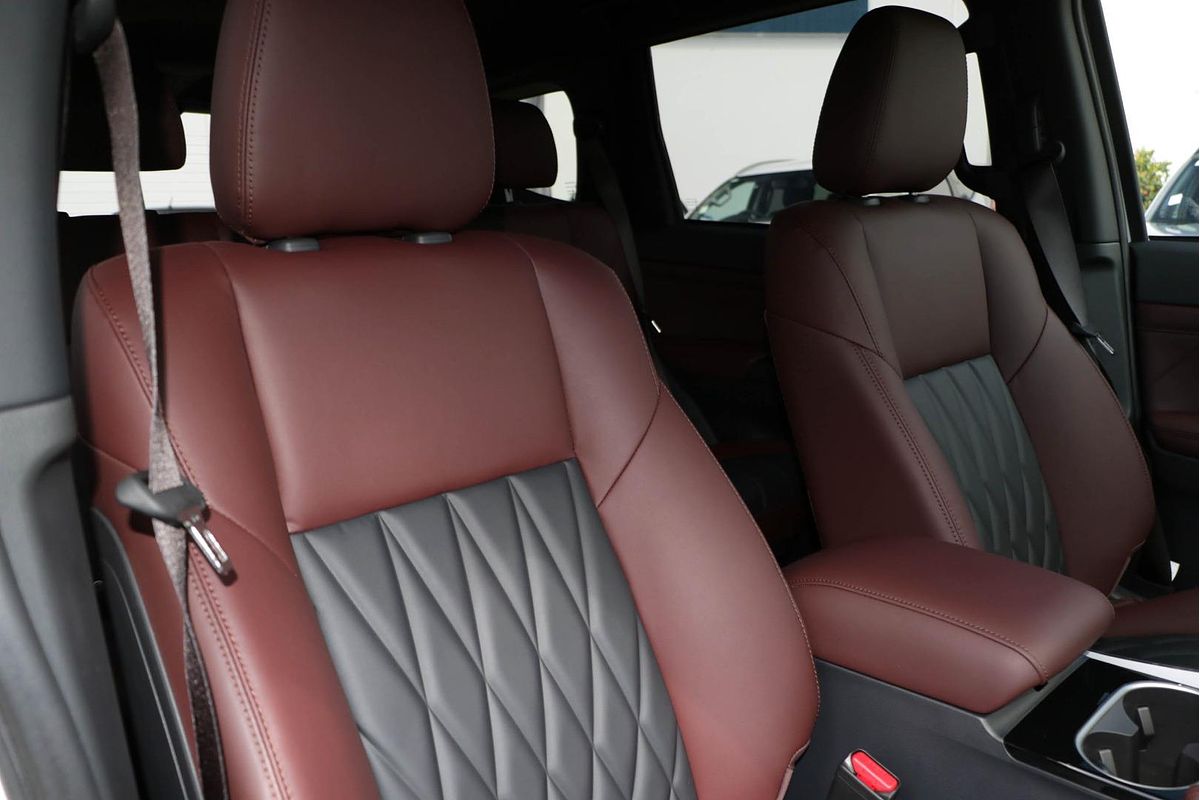 2024 Mitsubishi Pajero Sport GSR QG