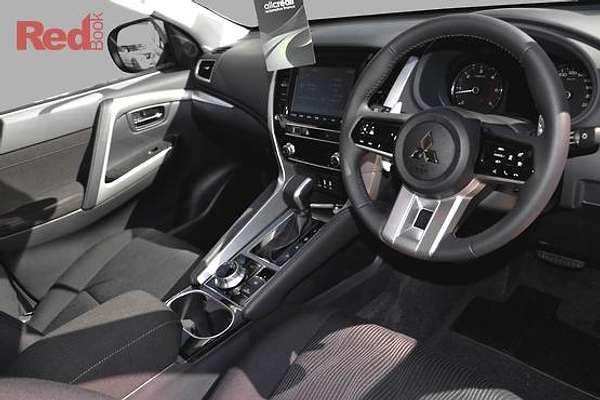 2024 Mitsubishi Pajero Sport GLX QG