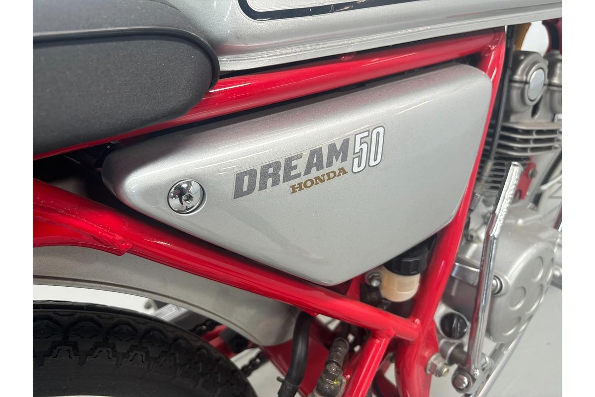 1997 Honda Dream 50 / AC15 (CB50) Dream