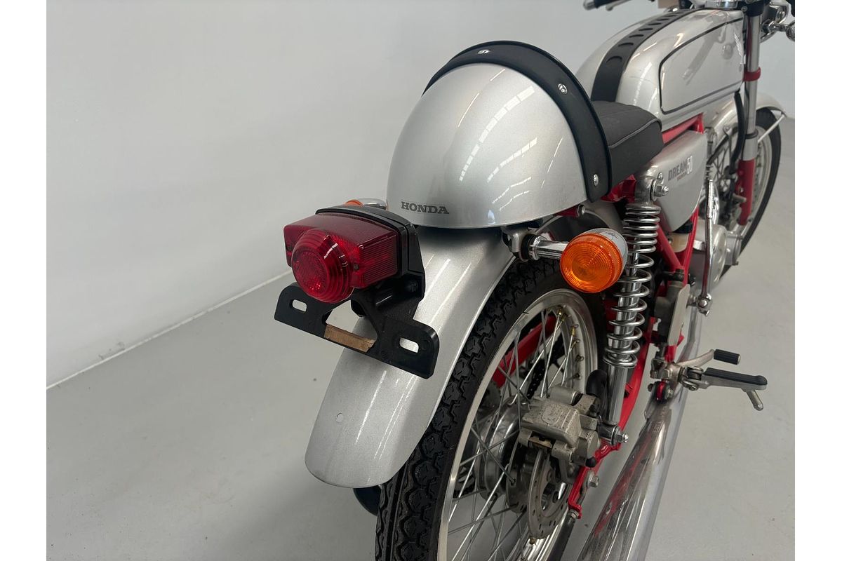 1997 Honda Dream 50 / AC15 (CB50) Dream
