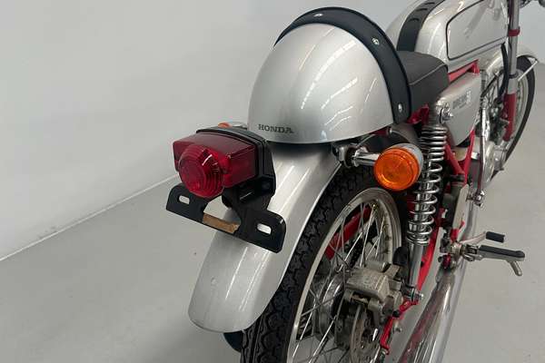 1997 Honda Dream 50 / AC15 (CB50) Dream