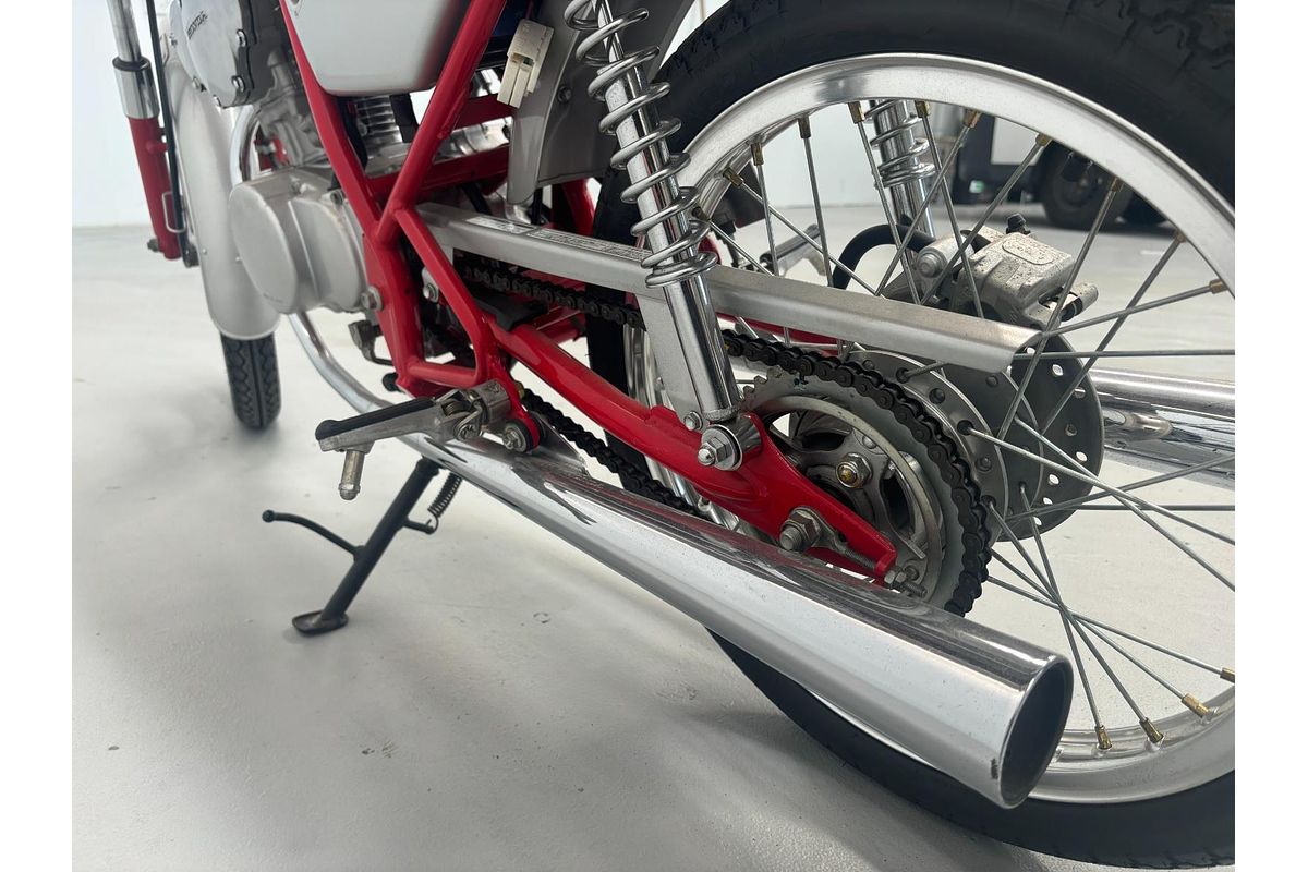 1997 Honda Dream 50 / AC15 (CB50) Dream