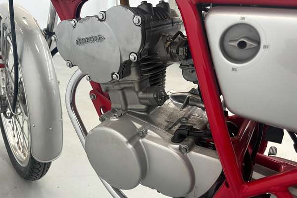 1997 Honda Dream 50 / AC15 (CB50) Dream