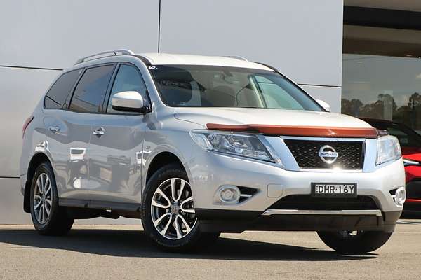 2015 Nissan Pathfinder ST N-TREK R52