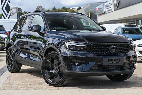 2024 Volvo XC40 Black Edition