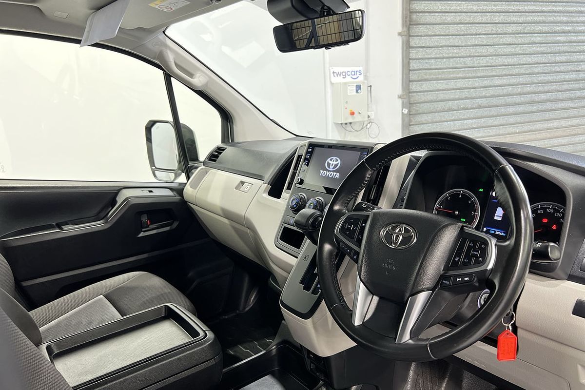 2022 Toyota Hiace GDH320R