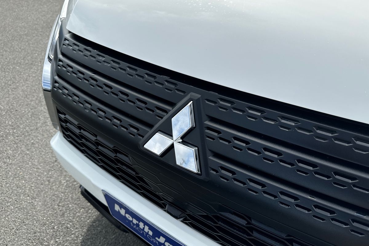 2023 Mitsubishi Eclipse Cross LS YB