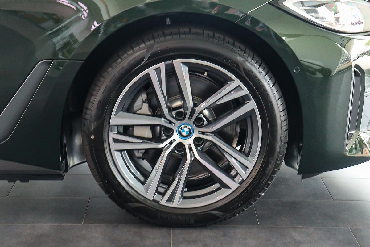 2024 BMW i4 eDrive35 G26