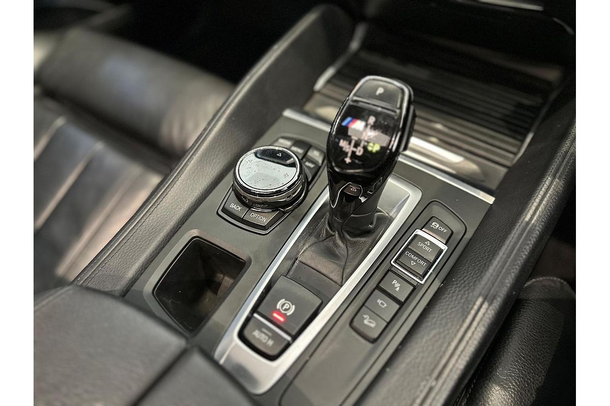 2015 BMW X6 M50d F16