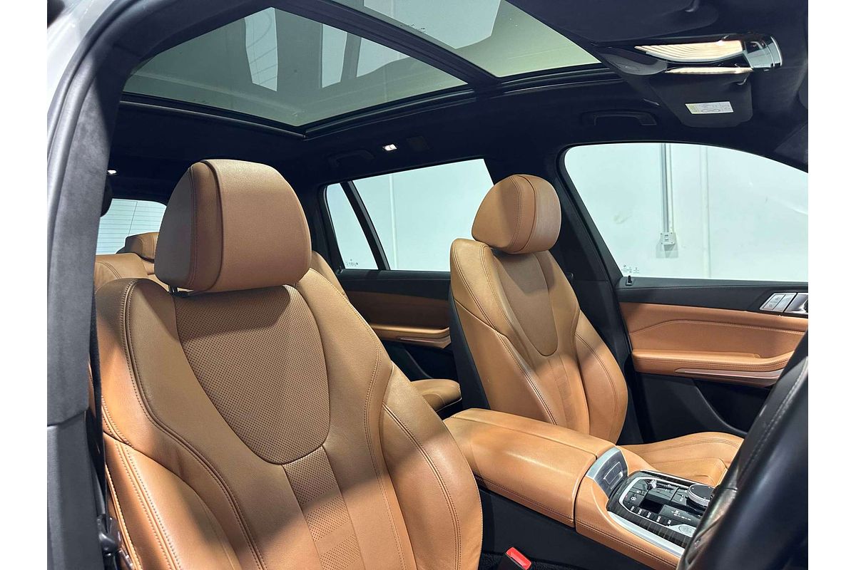 2019 BMW X7 xDrive30d G07