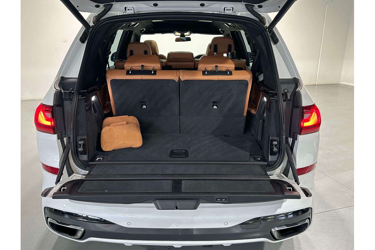 2019 BMW X7 xDrive30d G07