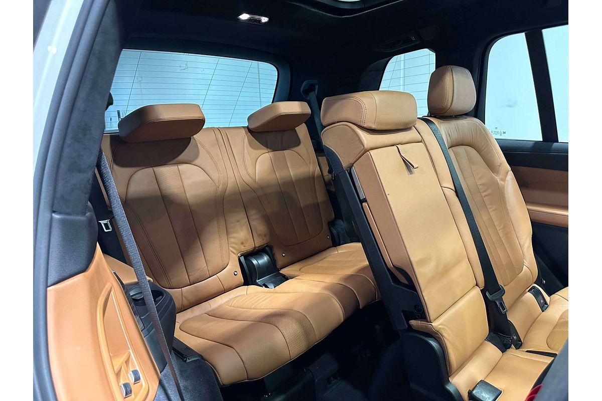 2019 BMW X7 xDrive30d G07