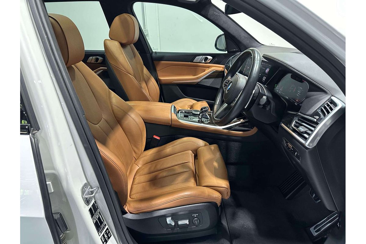 2019 BMW X7 xDrive30d G07