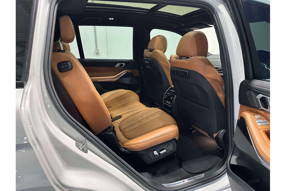 2019 BMW X7 xDrive30d G07