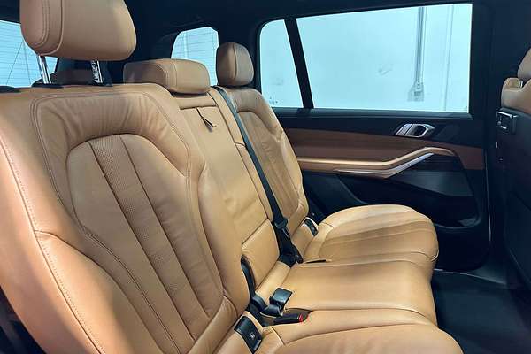 2019 BMW X7 xDrive30d G07