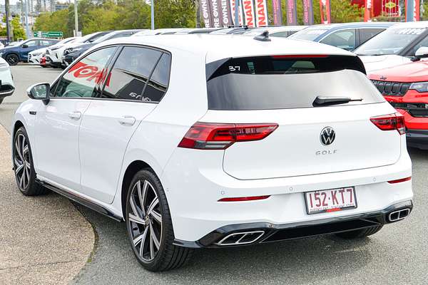 2023 Volkswagen Golf 110TSI R-Line 8