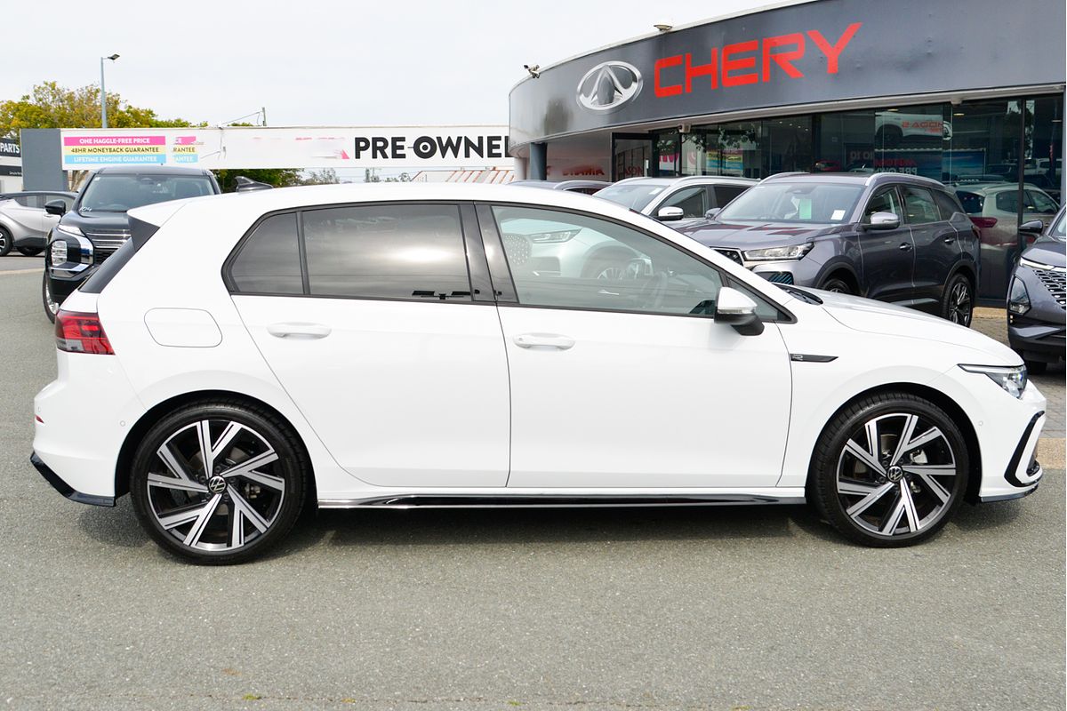 2023 Volkswagen Golf 110TSI R-Line 8