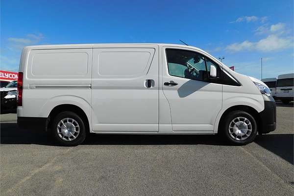 2024 Toyota Hiace GDH300R