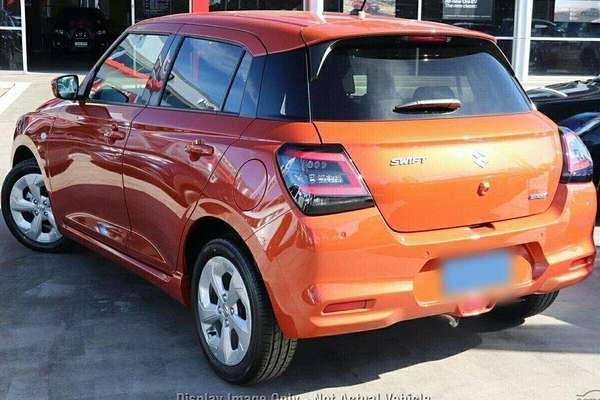 2024 Suzuki Swift Hybrid Plus UZ
