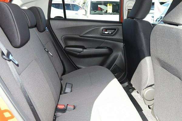 2024 Suzuki Swift Hybrid Plus UZ