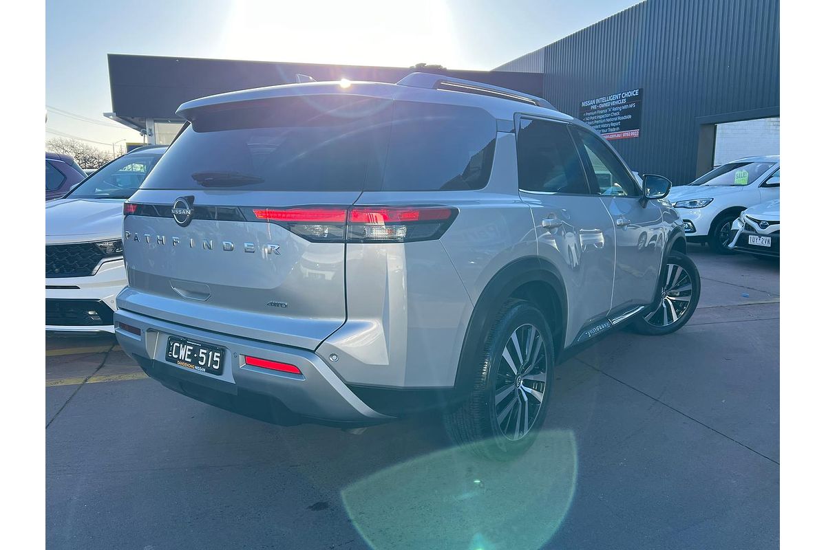 2023 Nissan Pathfinder Ti-L R53