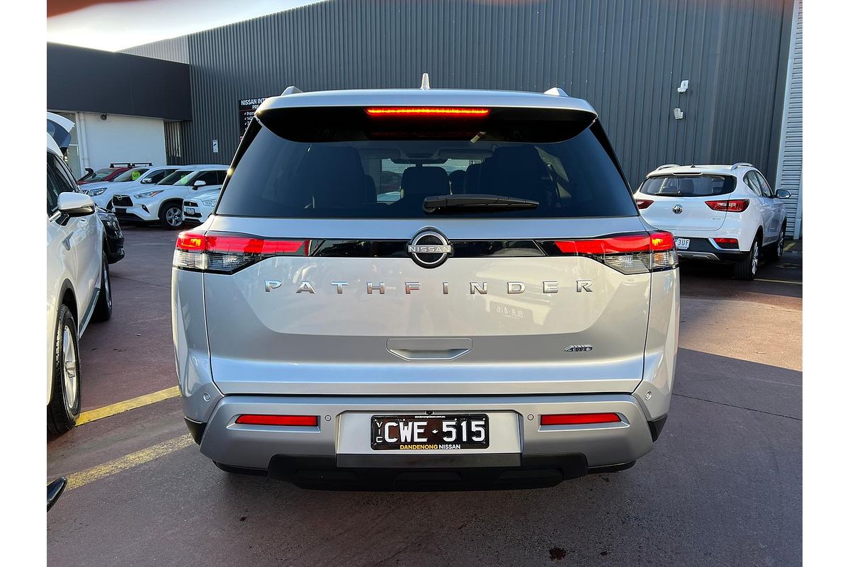 2023 Nissan Pathfinder Ti-L R53