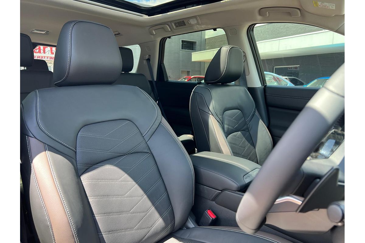 2023 Nissan Pathfinder Ti-L R53