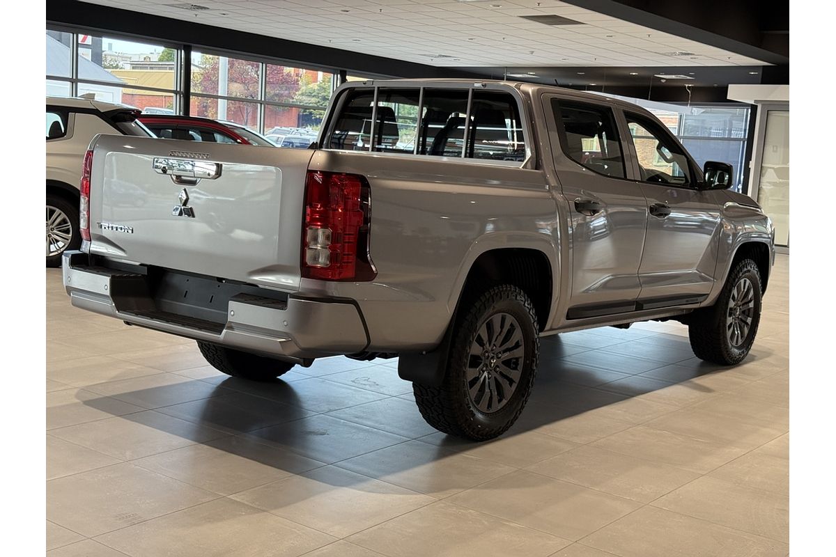 2024 Mitsubishi MV Triton GLX 2.4L D 6A/T 4X4 DC PU