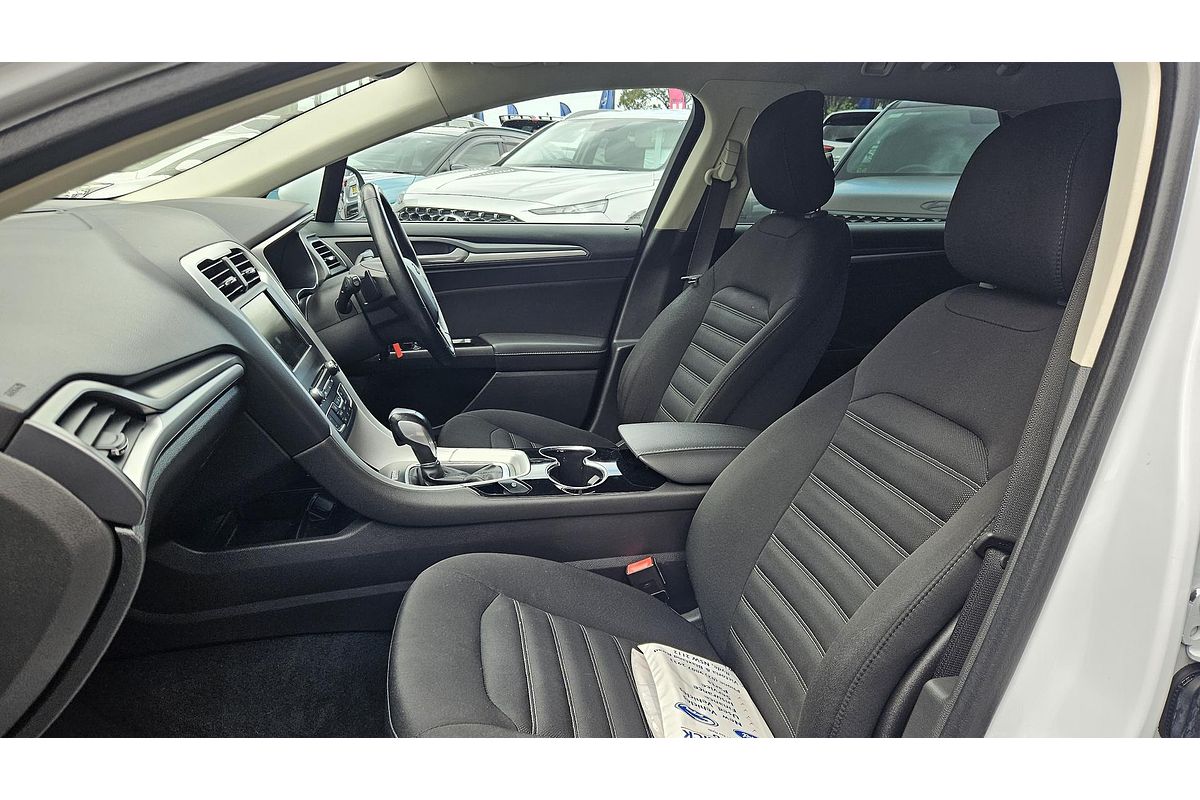 2015 Ford Mondeo Ambiente MD