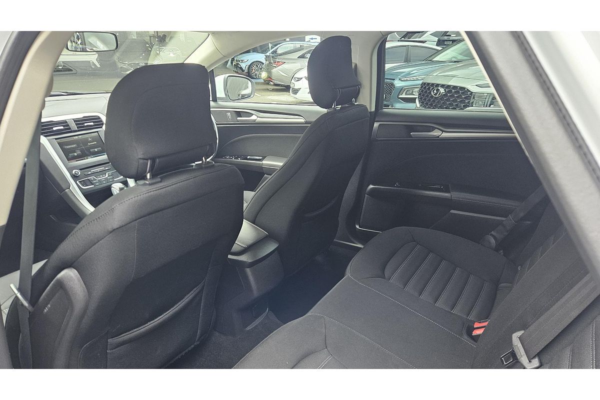 2015 Ford Mondeo Ambiente MD