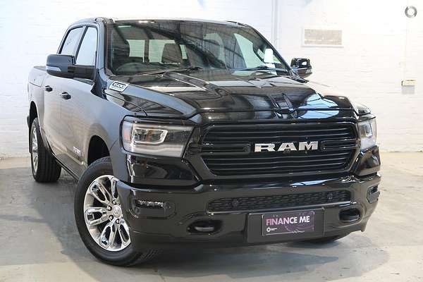 2024 RAM 1500 Laramie Sport RamBox DT 4X4