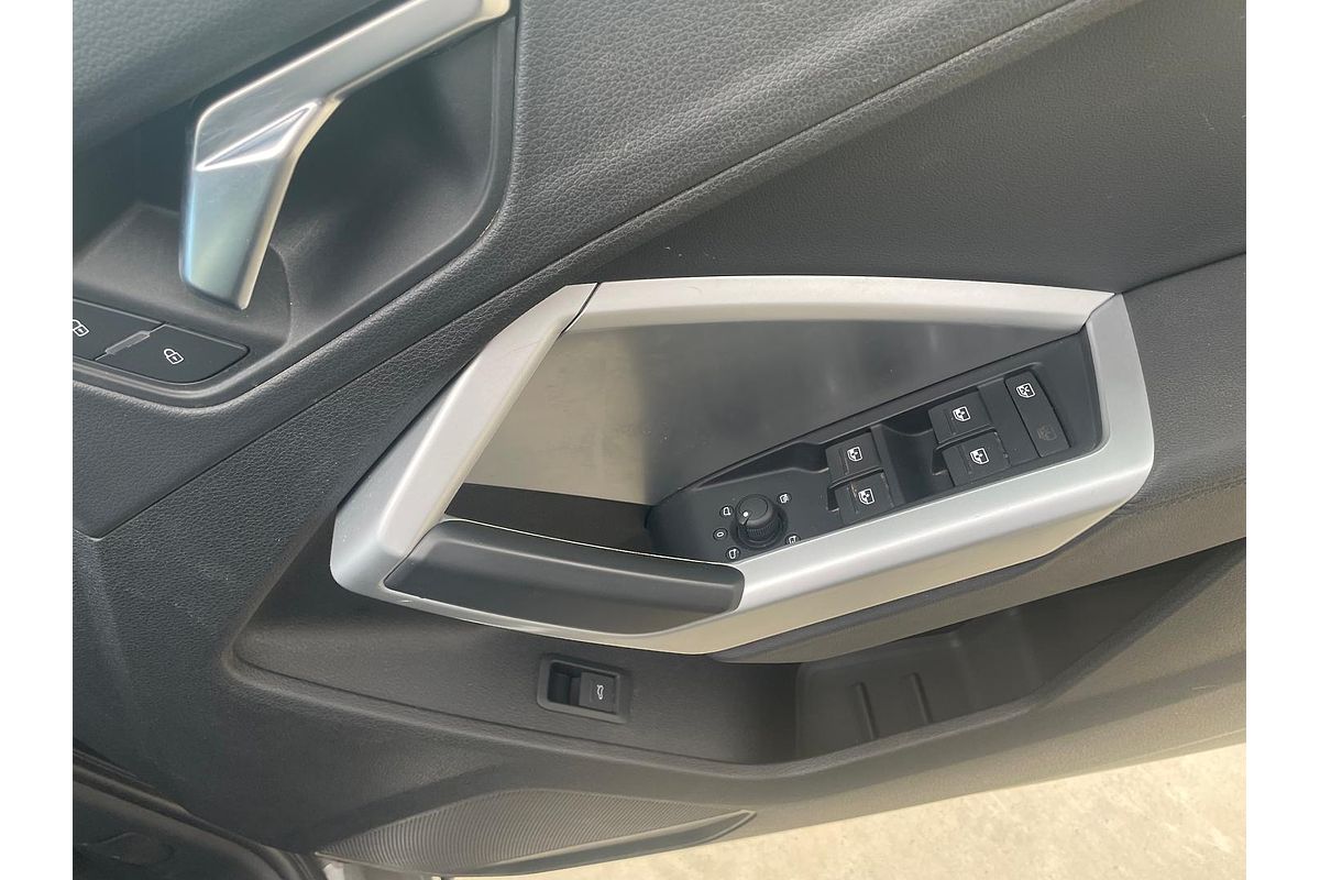 2019 Audi Q3 35 TFSI F3
