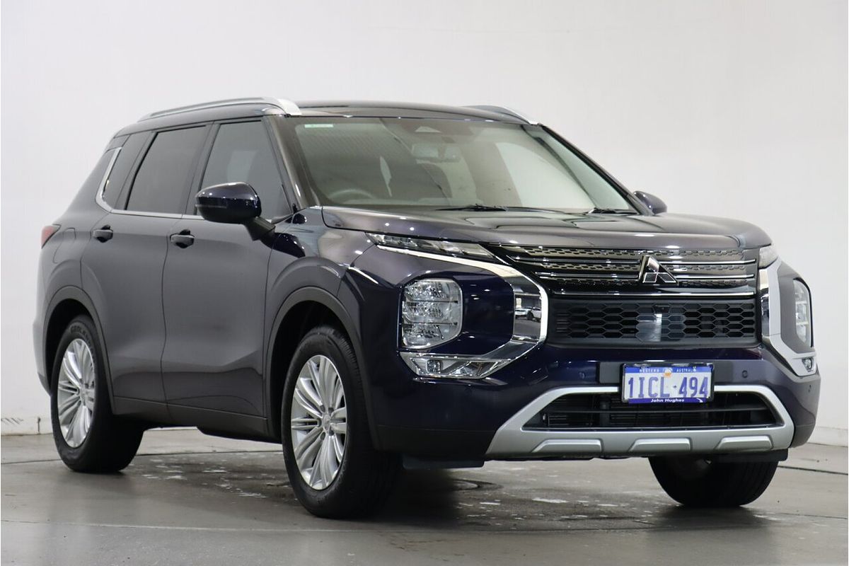 2023 Mitsubishi Outlander LS ZM