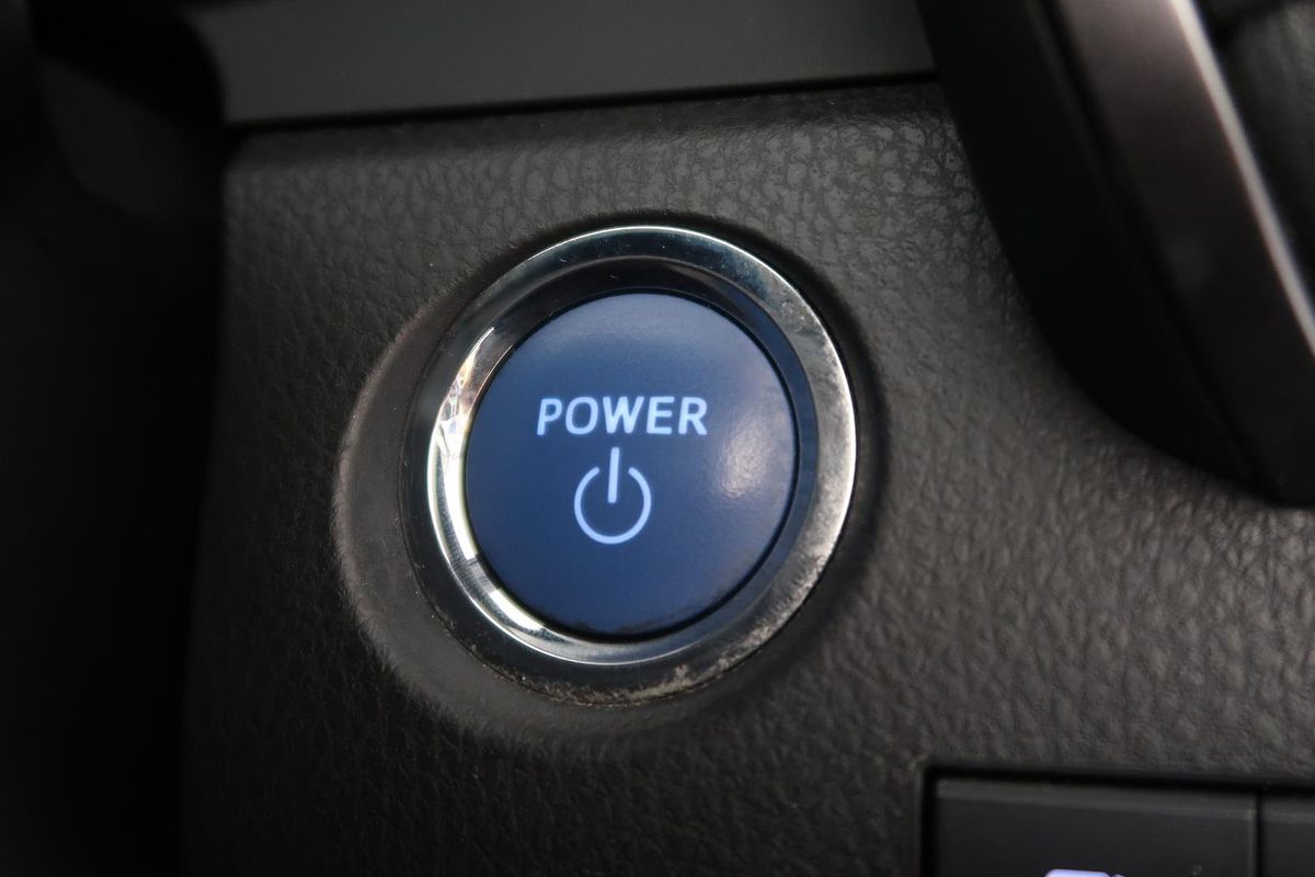 2019 Toyota Camry Ascent AXVH71R